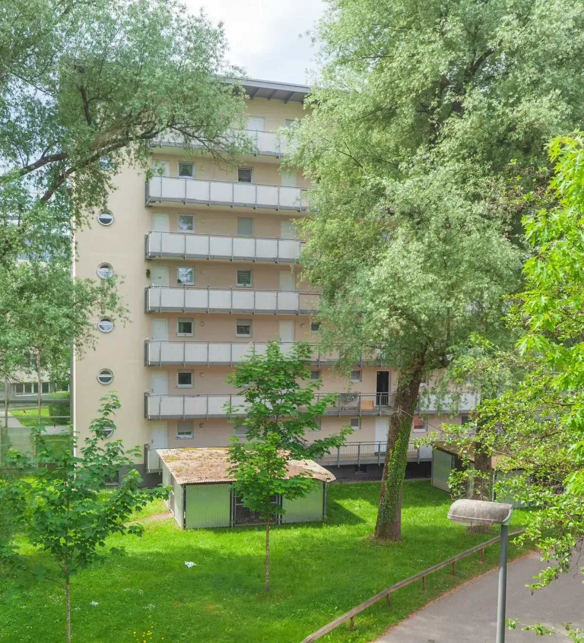 Hausmeister für Gewerbe & Kommunen